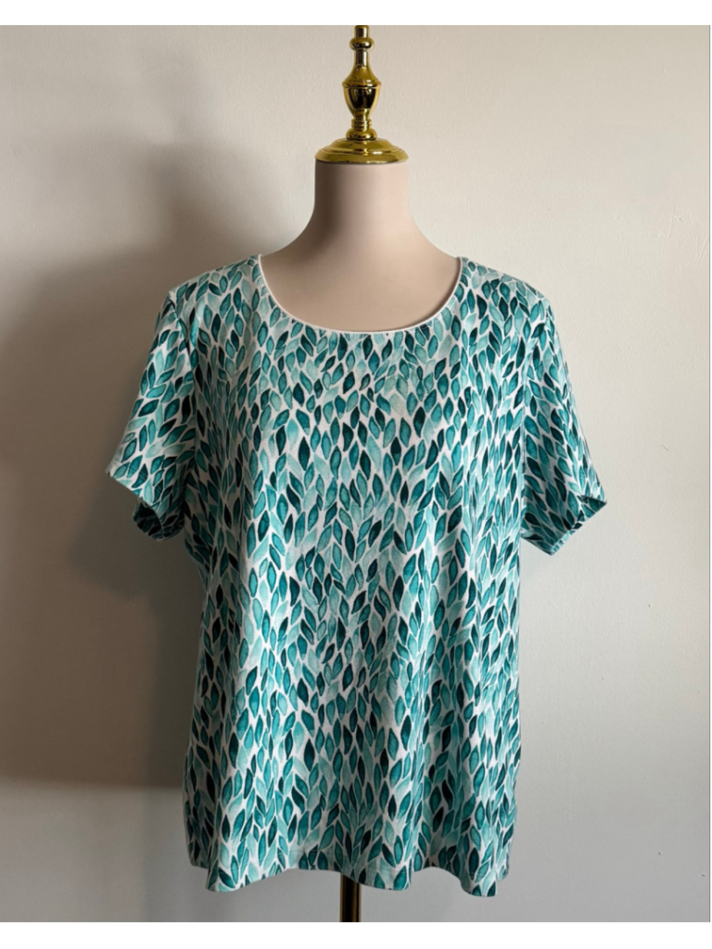 Women's Karen Scott Short Sleeve Tee, 1X, Teal and White Leaf Print